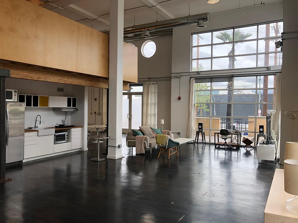 2nd image of 360 W Avenue 26 Ste 118