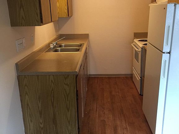 4th image of 12115 122nd St E APT 26