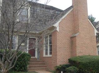 10931 Brewer House Rd, North Bethesda, MD 20852