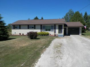 8687 Townline Rd, Cheboygan, MI 49721