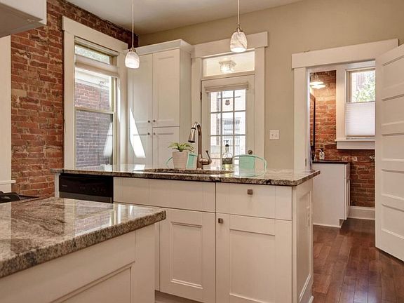 5th image of 117 Miami Ave #117