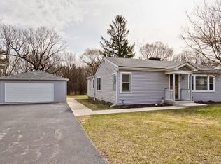 745 Anthony Trl, Northbrook, IL 60062