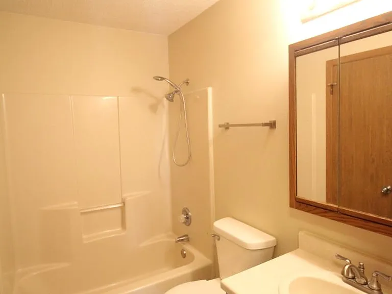 1670 Pleasantview Dr — Photo 14