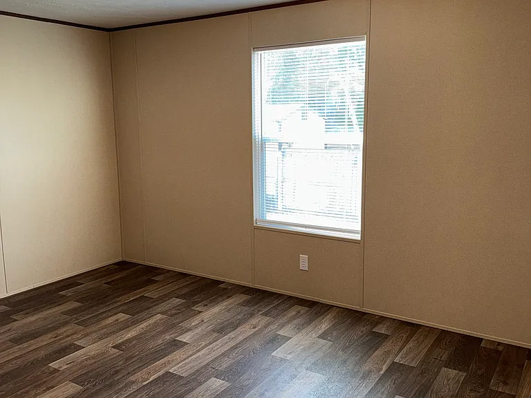 54346 Armstrong Rd — Photo 14