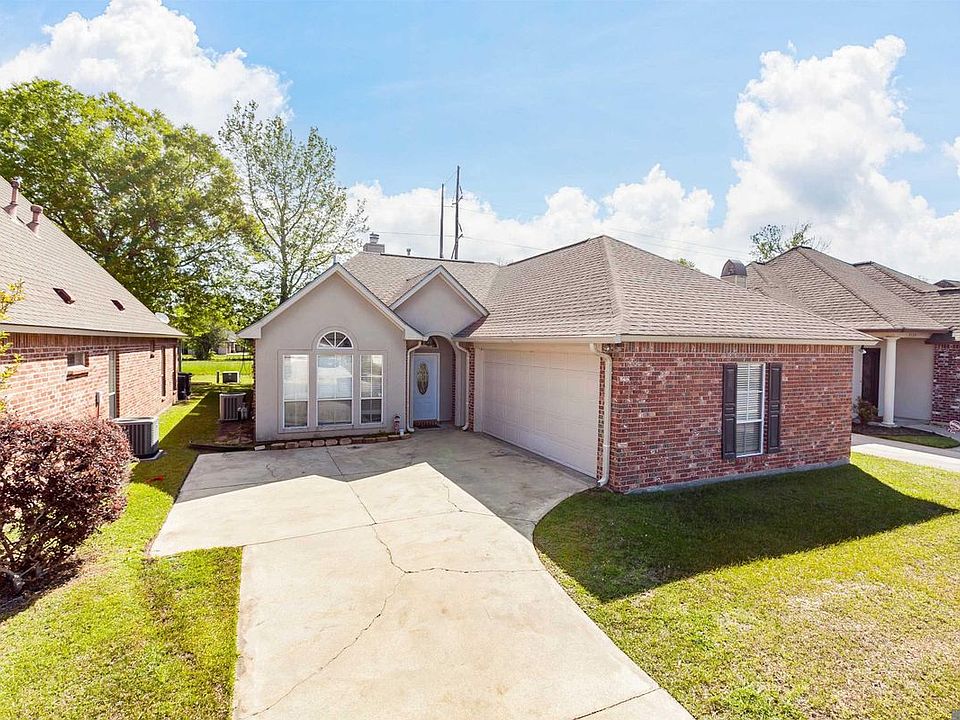 2nd image of 2129 Hunters Trail Dr
