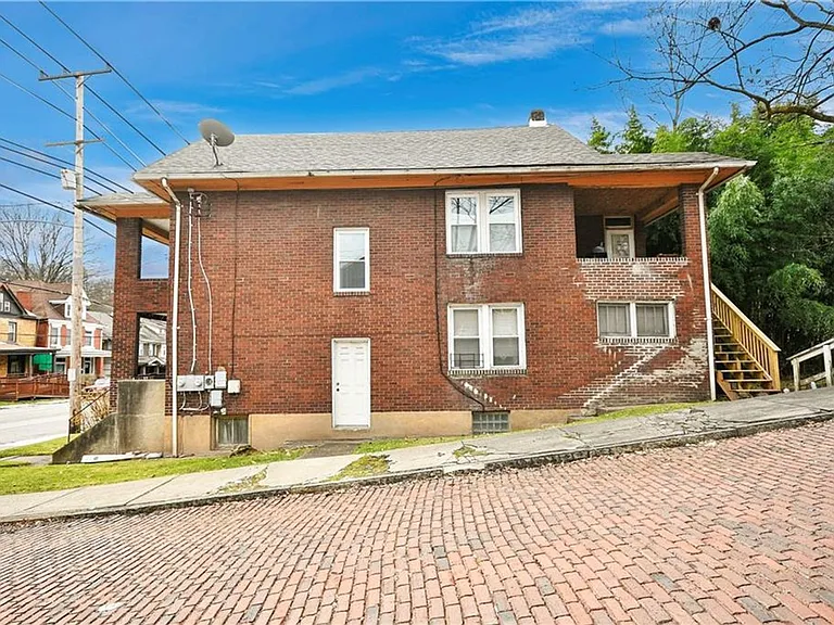 1721 Montier St #2 — Photo 22