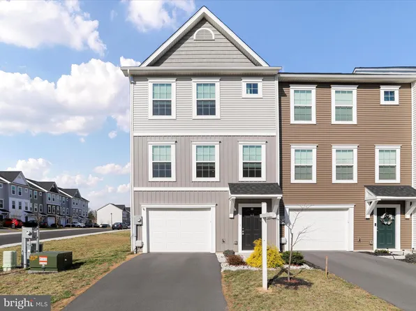 42 Starting Gate Pl, Martinsburg, WV 25404