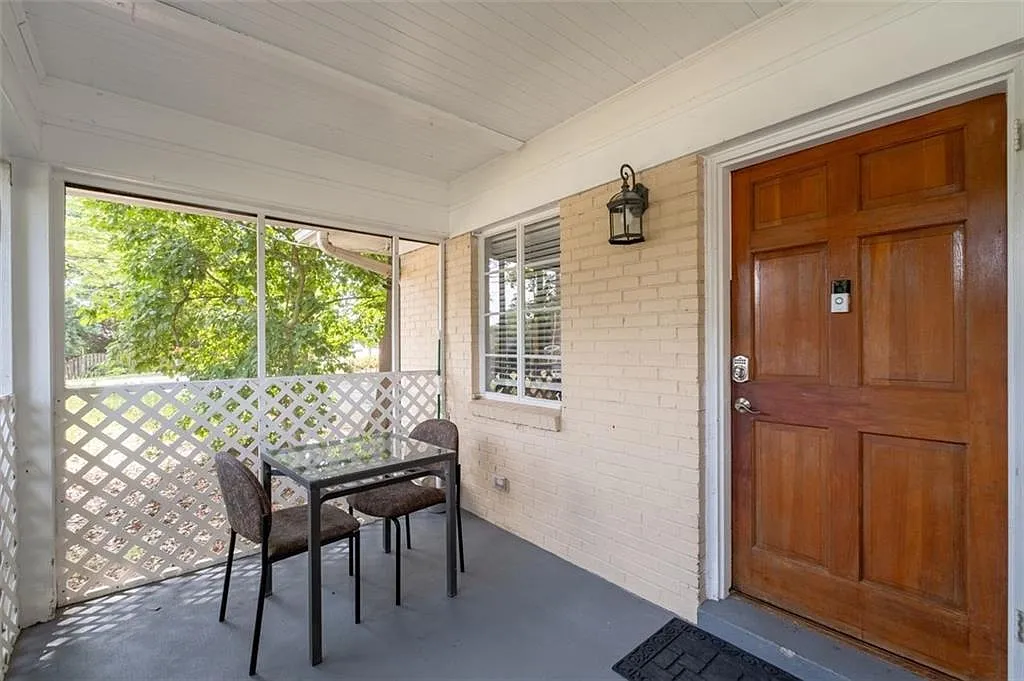 2 bed, 2.0 bath, 888 sqft, $2,300 — Photo 4