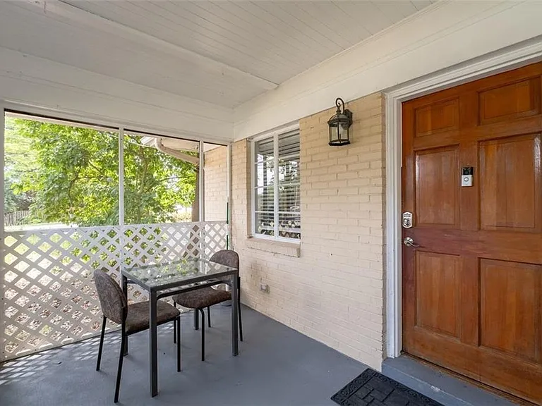 1401 Briarwood Rd NE — Photo 4