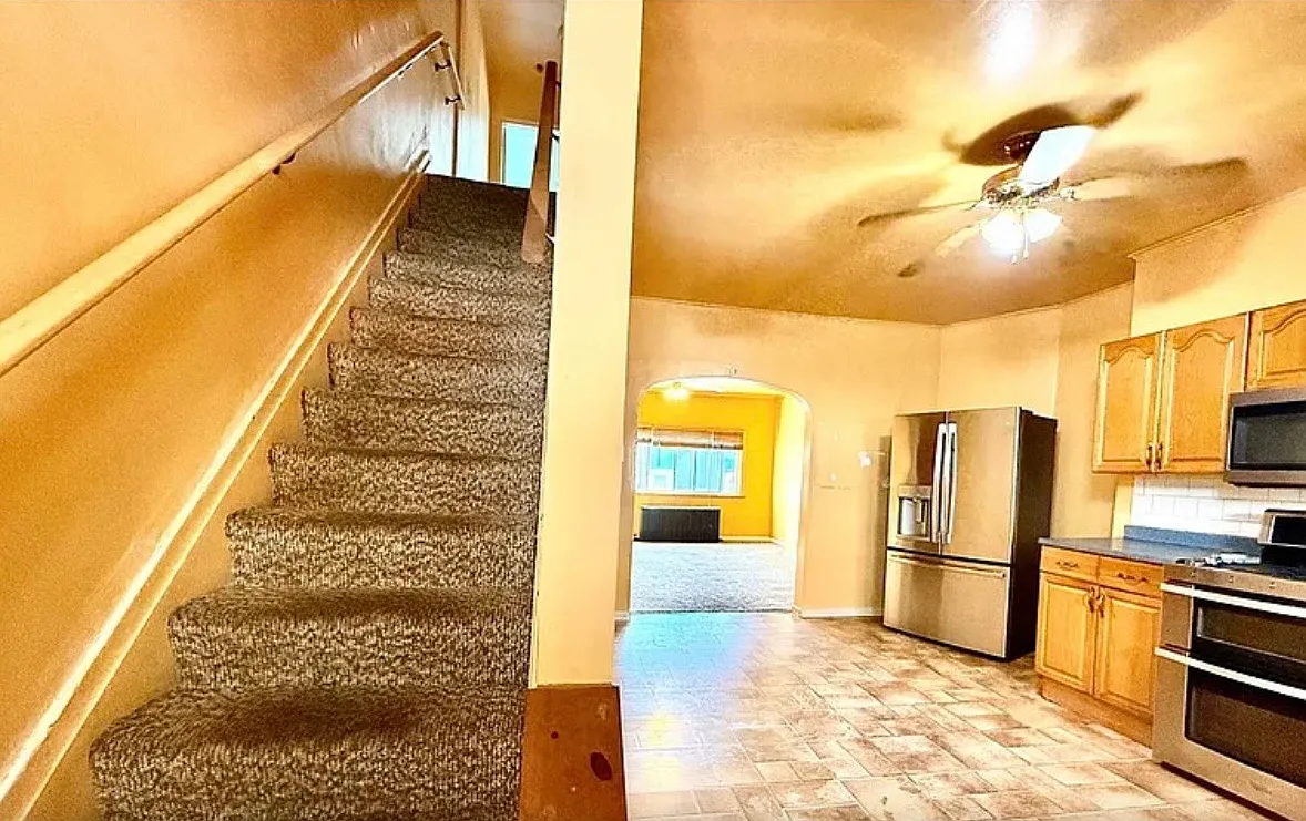 3 bed, 1320 sqft, $1,395 — Photo 3