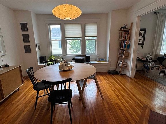 5th image of 155 Prospect St