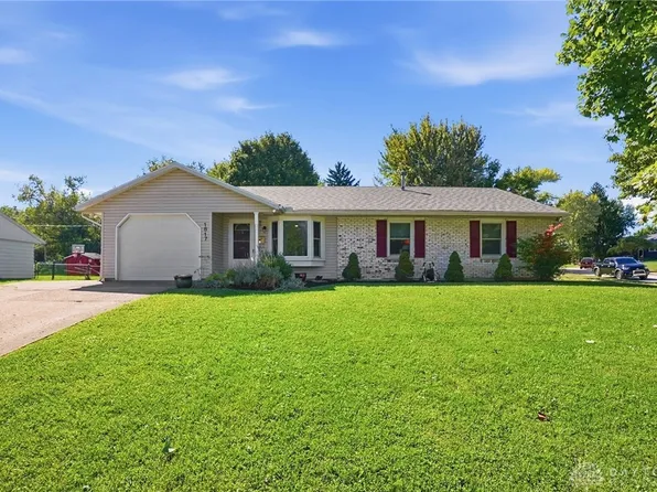 1817 Marinette Dr, Springfield, OH 45503