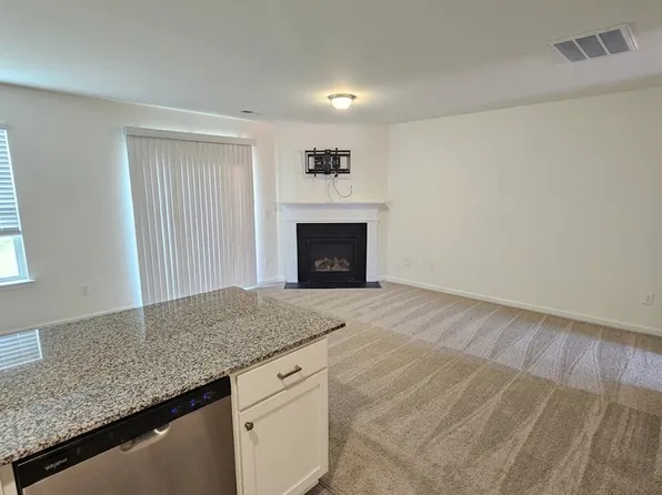 1099 Crescent Moon Loop, Hopkins, SC