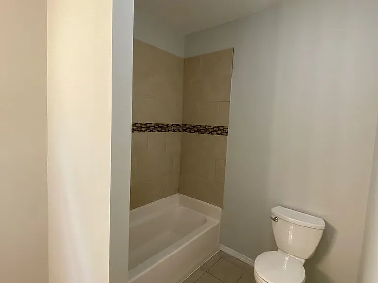 34 Willis St — Photo 15