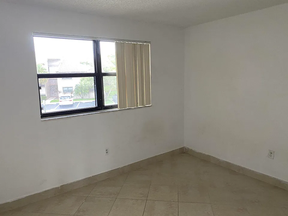 9938 Nob Hill Ln #9938