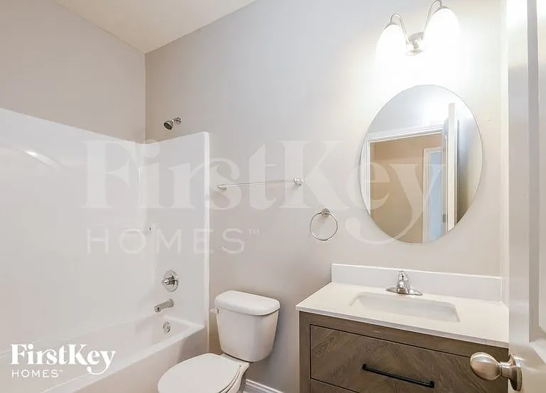 1771 Foudray Cir N — Photo 14