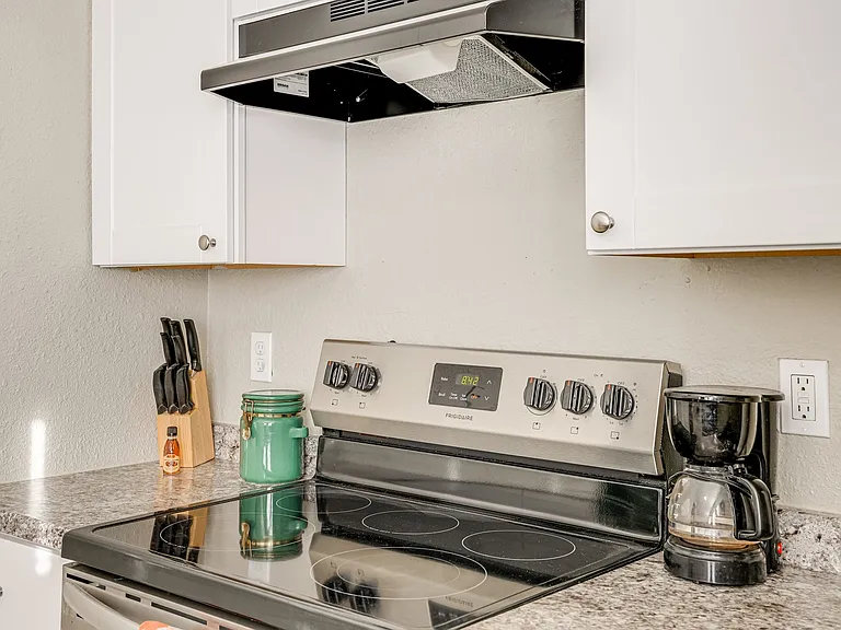 1444 S 13th Ave #2 — Photo 8