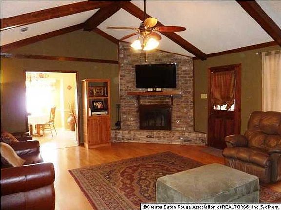 2nd image of 10628 Tallowwood Ave