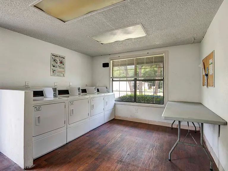 Nova Wood — Photo 10