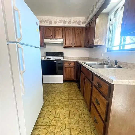 139 Stacy Dr — Photo 5