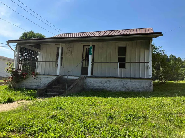 16 High St, Grantsville, WV 26147