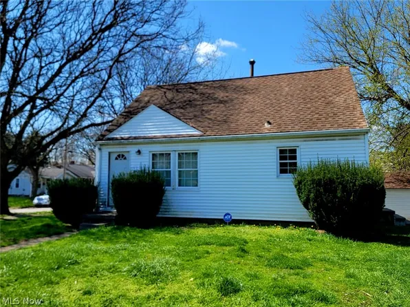 2650 30th St SW, Akron, OH 44314