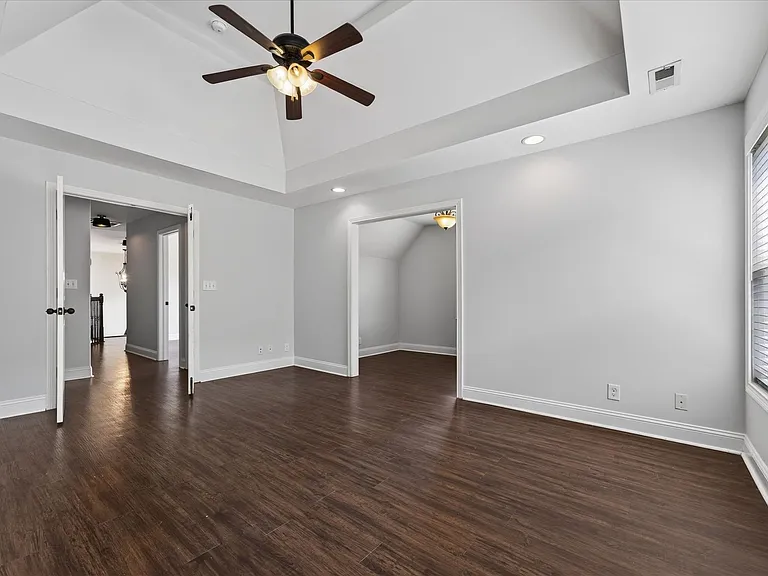 3710 Windhaven Ct — Photo 23