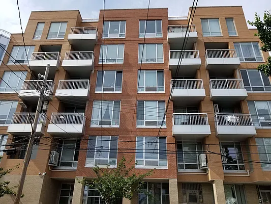 Sold by Remax Edge | media 1
