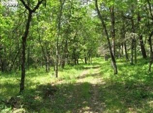 1760 Orchard Ln, Roseburg, OR 97471