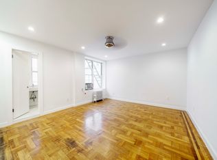 300 W 12th St APT 2E, New York, NY 10014