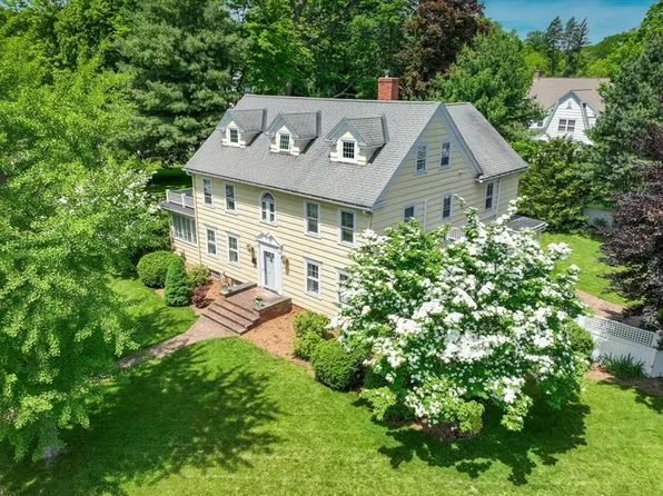 6 Farmington Ave, Longmeadow, MA 01106