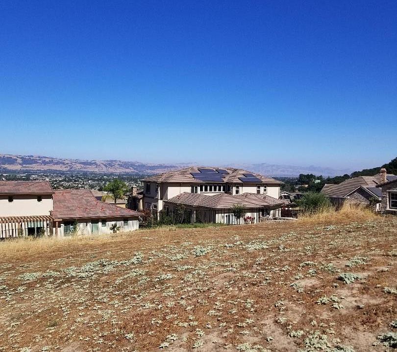 2nd image of 1986 Lavender Way