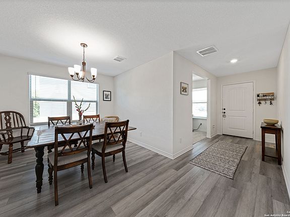 5th image of 14810 Achilles Dr