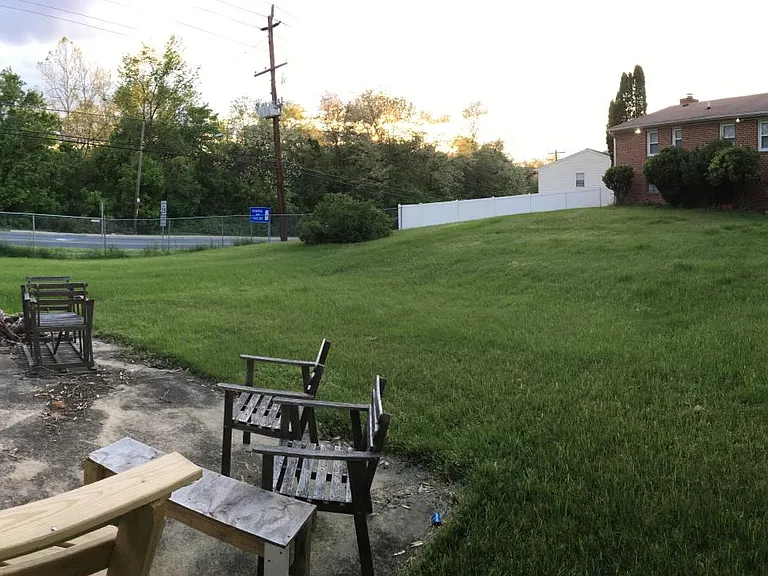 2401 Grange Hall Ct — Photo 20
