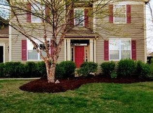 397 Fountain Ave, Elgin, IL 60124