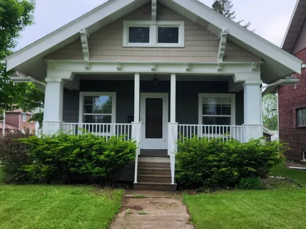 912 S Cherry Ave, Marshfield, WI 54449