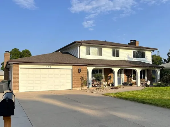 1806 Davista Ln, Lexington, NE 68850