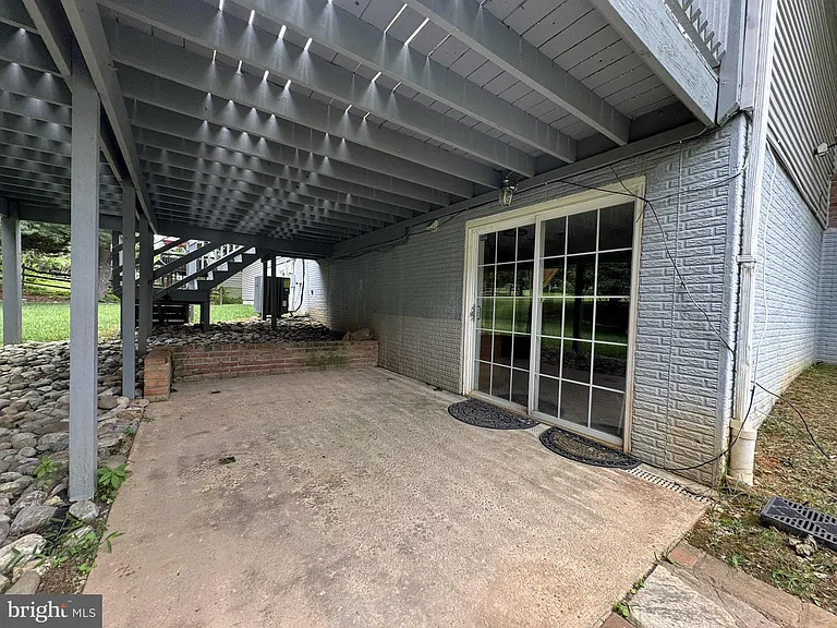 13413 Wisteria Dr — Photo 27