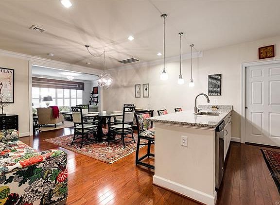 3rd image of 250 Finial Ave Unit 2D