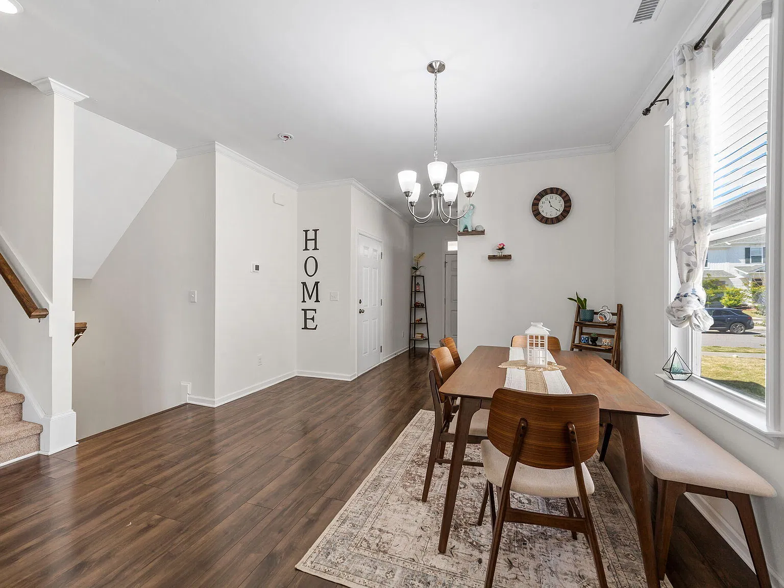 3 bed, 2568 sqft, $2,250 — Photo 4
