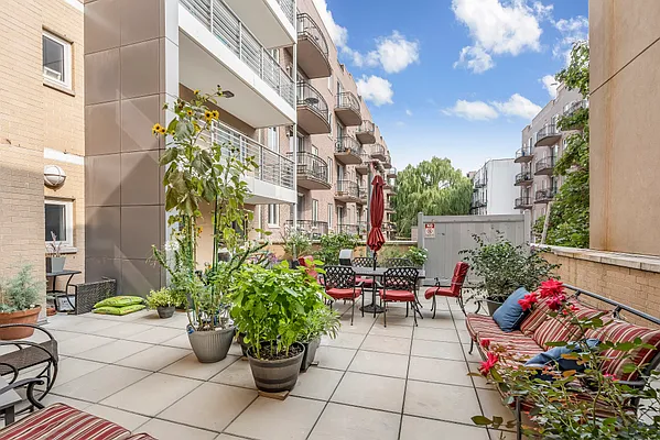 Sold by Compass | media 6