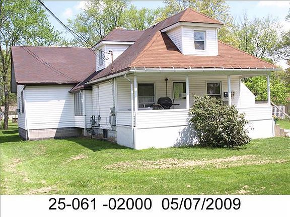 2nd image of 133 Fairlawn Ave APT 2