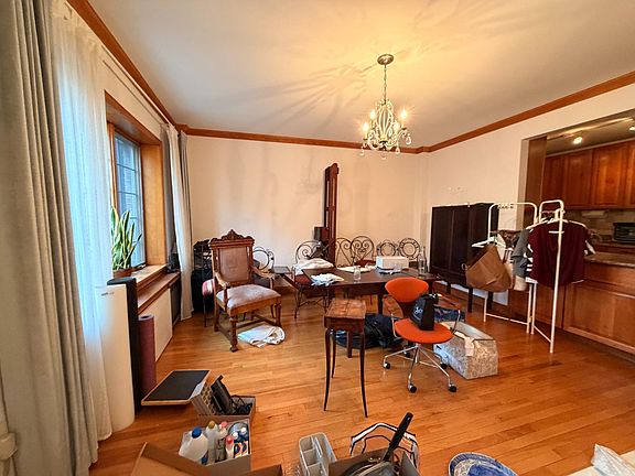 5th image of 436 Van Brunt St APT 2
