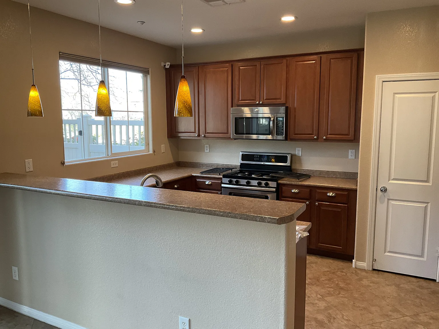 2080 Airy Petals Walk - 1 — Photo 4