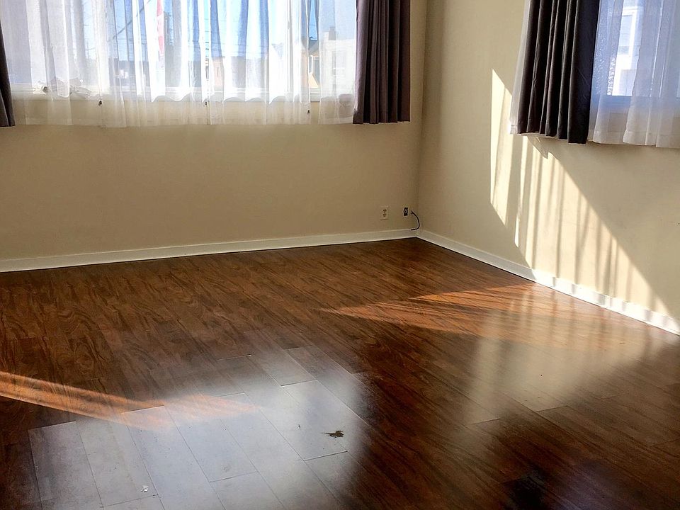 1st image of 3351 Vicente St