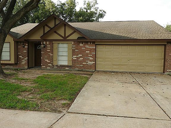2nd image of 13515 Oak Ledge Dr