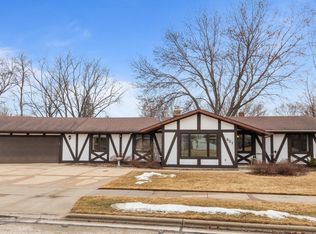 621 Sue St, Little Chute, WI 54140