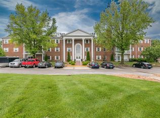 221 Country Club Vw, Edwardsville, IL 62025