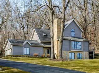 34 Longwood Dr, Galena, IL 61036