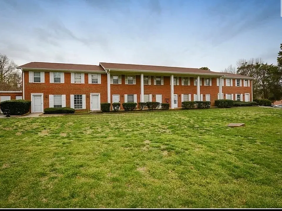 1307 W Meadowview Rd #1